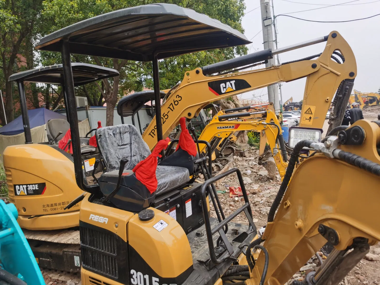 Pelle excavatrice mini chenillée Cat 301.5cr 1,5 tonne d'occasion