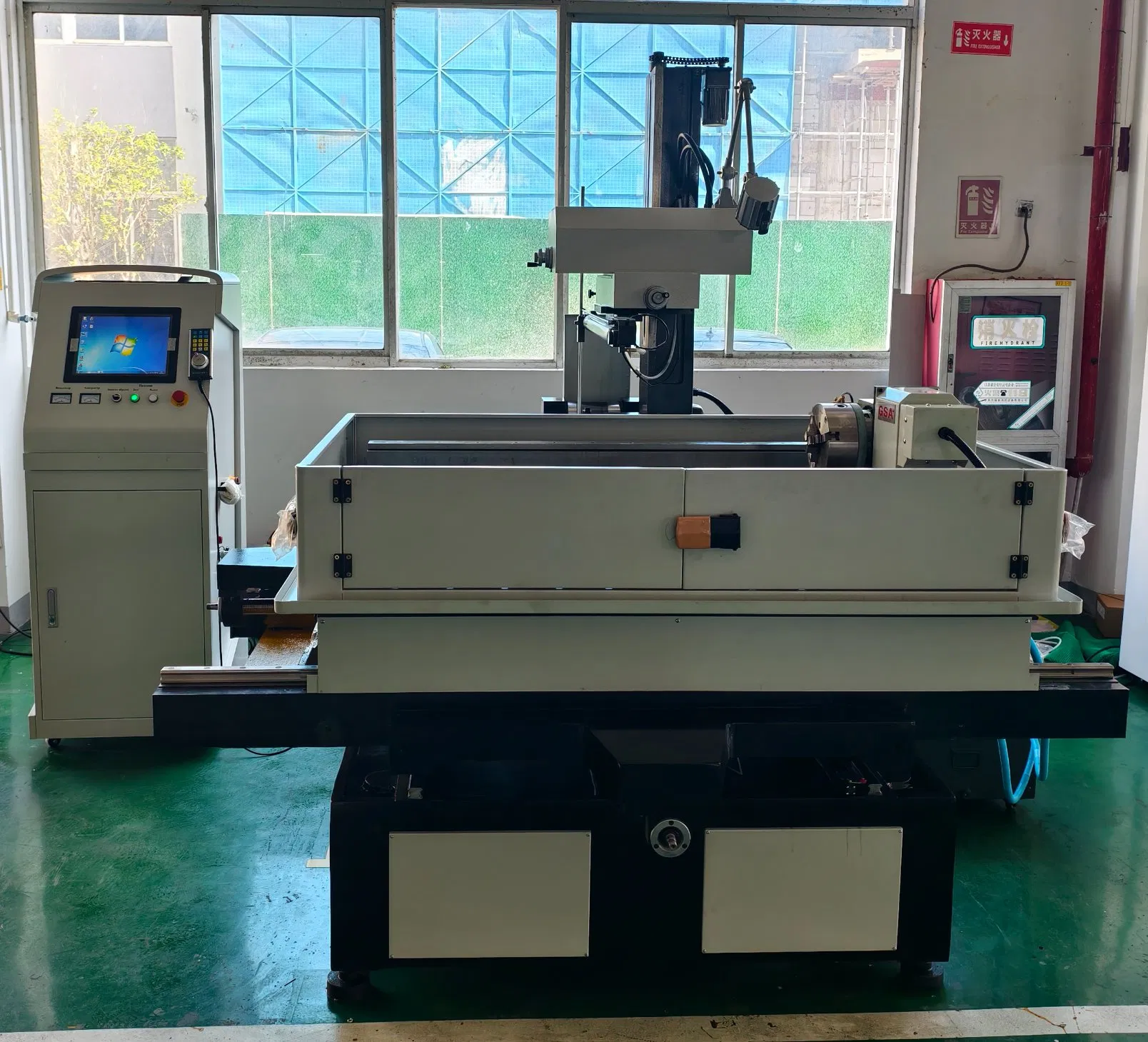 Máquina de electroerosión de corte por hilo con servomotor de 5 ejes de alta precisión con 6.º eje