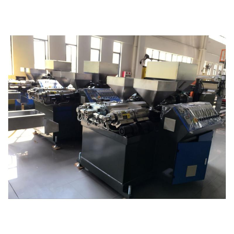 Hochgeschwindigkeits-PP-PE-Kunststoff-Rattan-Extrusionsmaschine