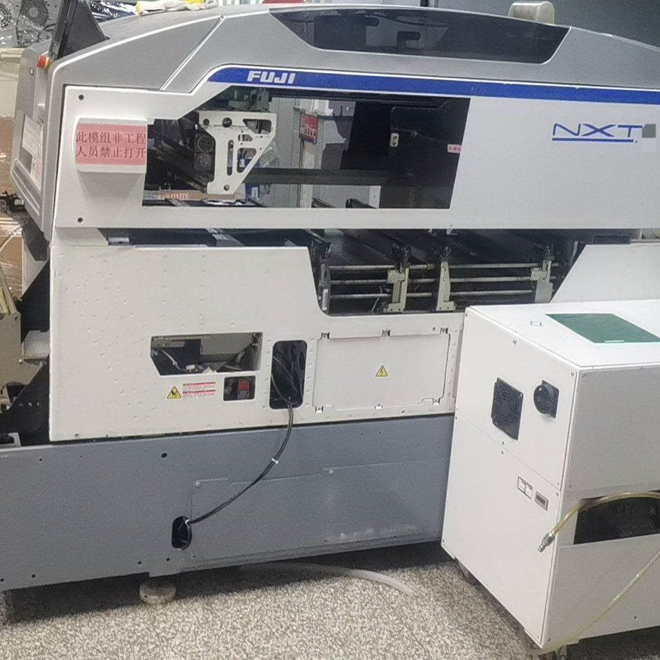 FUJI Nxt M6s Macchina per il posizionamento di moduli SMT