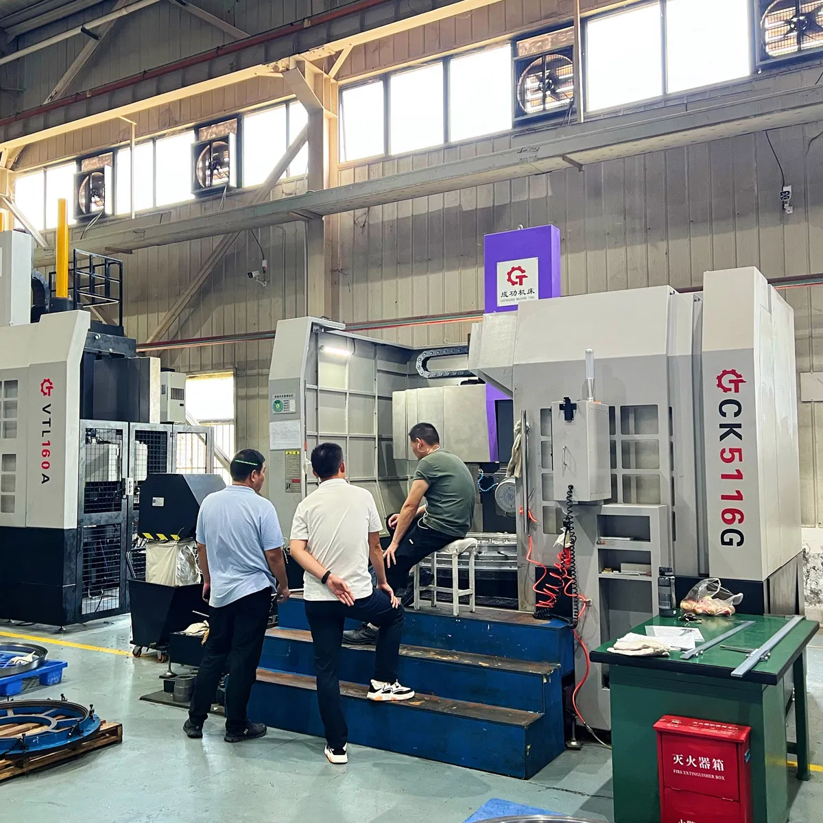VTL160A Macchina Tornio Verticale a Colonna CNC