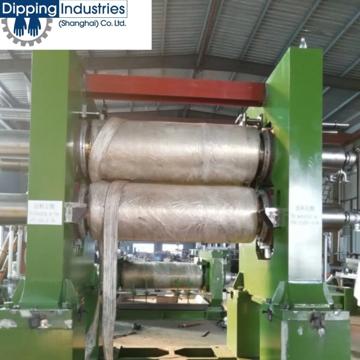 Machine à calandrer avancée à 3 rouleaux pour carreaux de sol en PVC