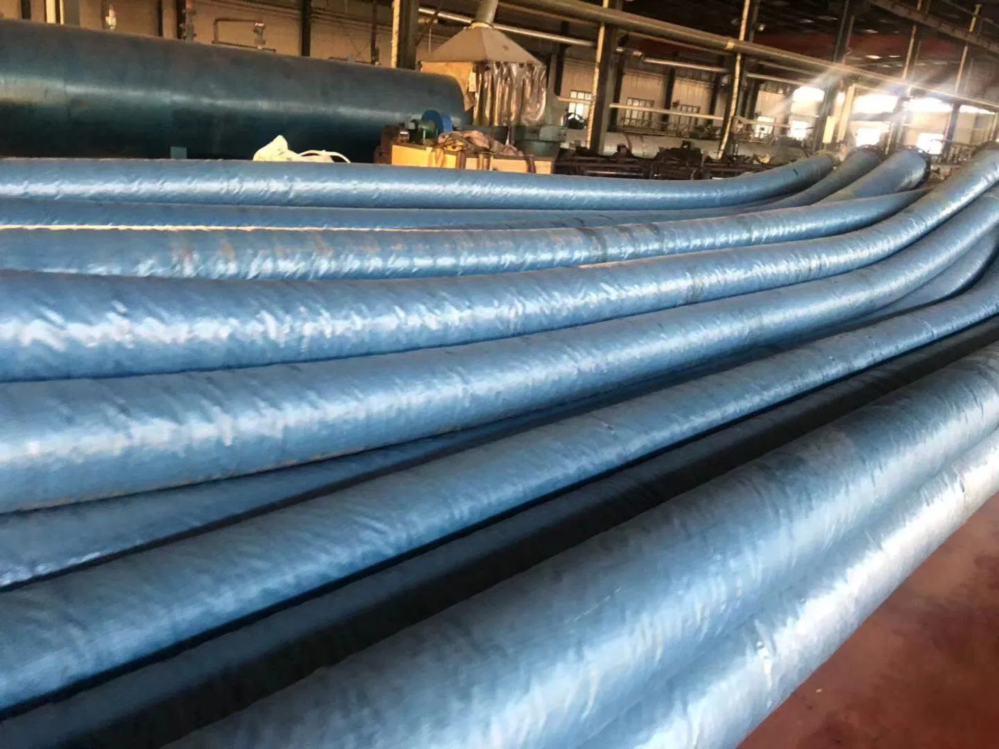 Tubo di aspirazione per dragaggio ad acqua con flangia per draga