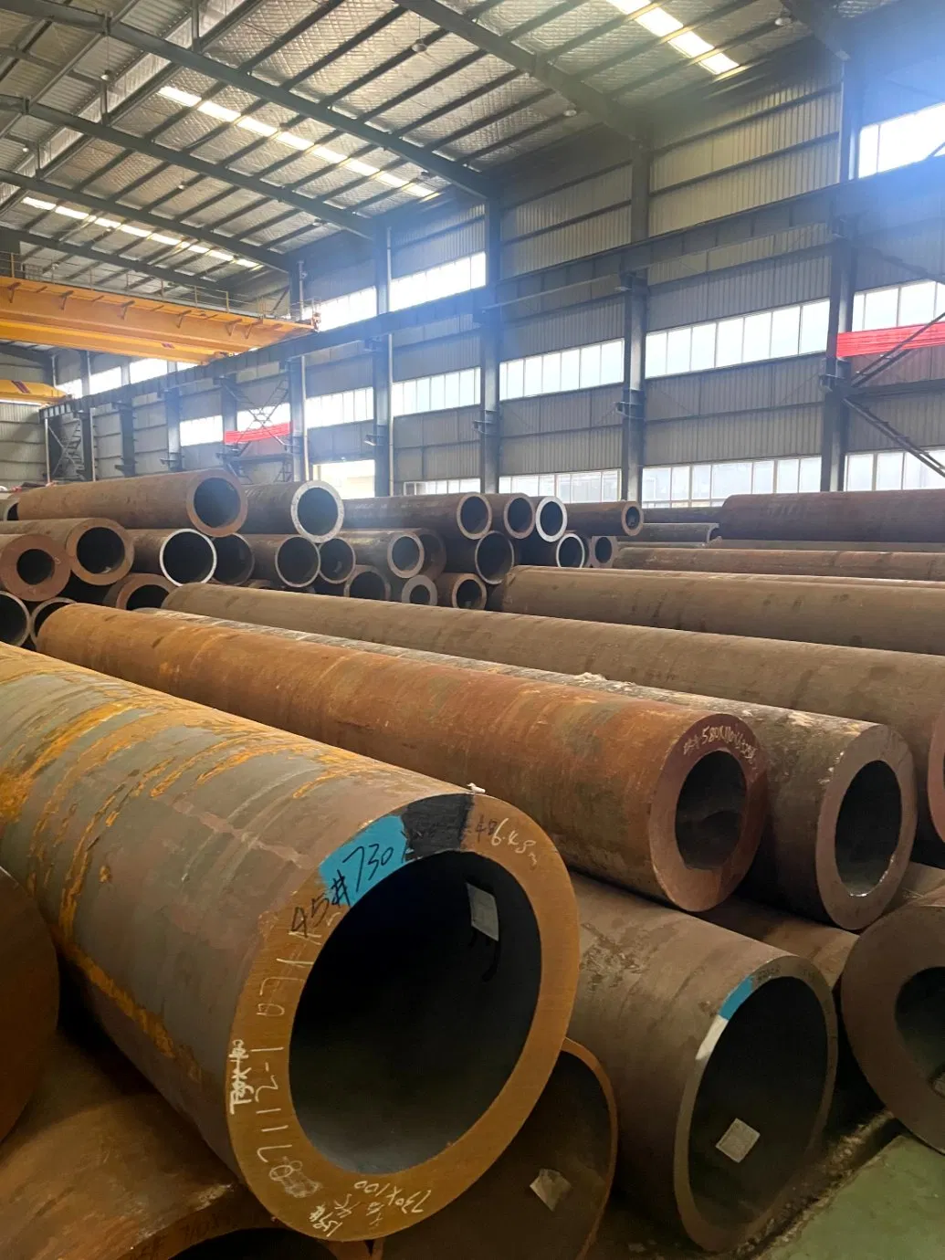 Tubo in acciaio inossidabile senza saldatura, resistente alle basse temperature, di facile installazione, resistente alle alte pressioni e agli urti, per il trasporto in campo petrolifero