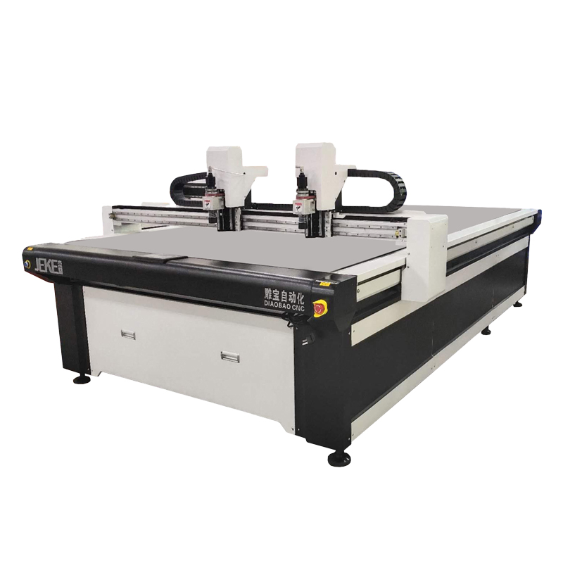 Macchina da taglio CNC per pelle per modelli di calzature e rivestimenti auto 2025 taglierina digitale a lama ad alta precisione, supporta input CAD