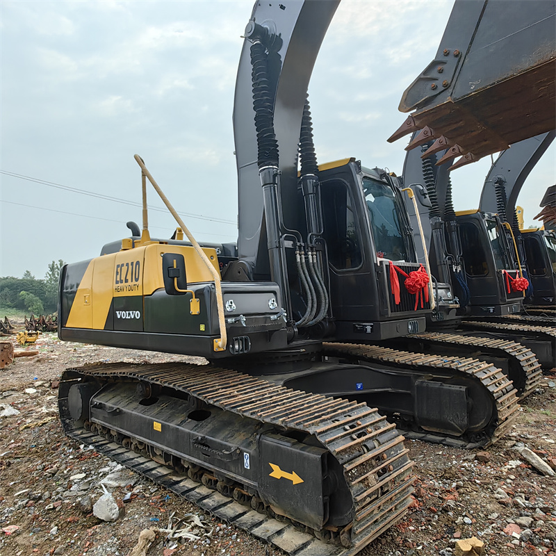 Used Volvo 210 21-Ton Crawler Excavator
