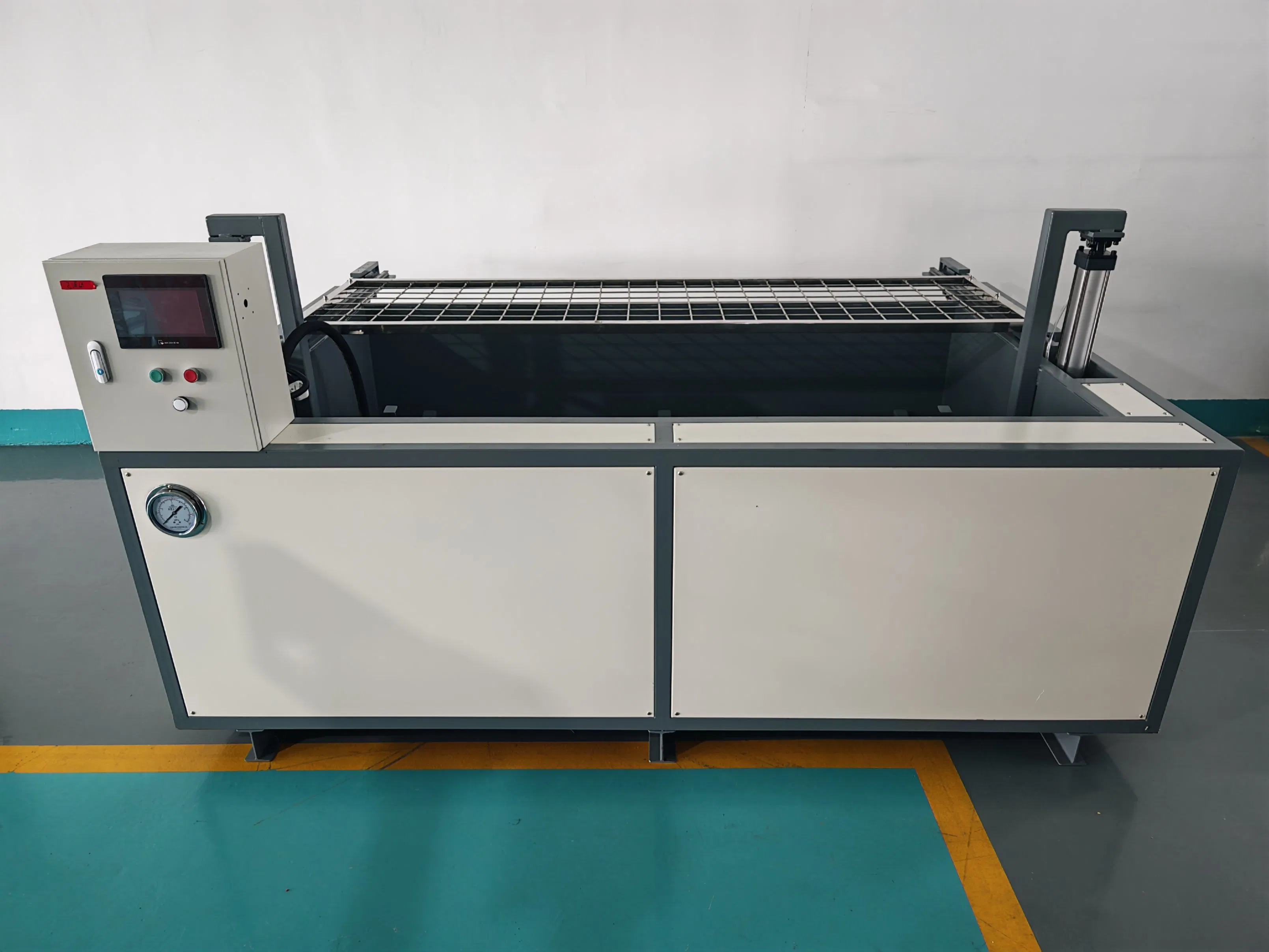 Eight-Station Fire Extinguisher Bottle Air Leak Detection Machine