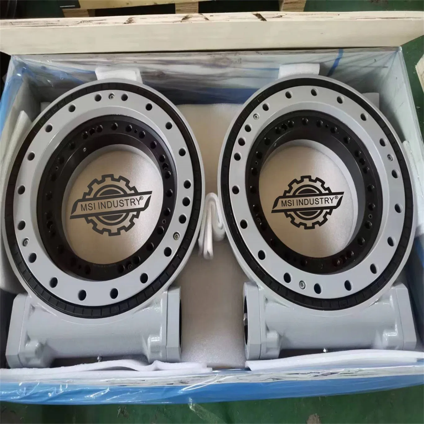 Crane and Construction Vehicle Svd Series Slewing Drive for Slewing Bearing