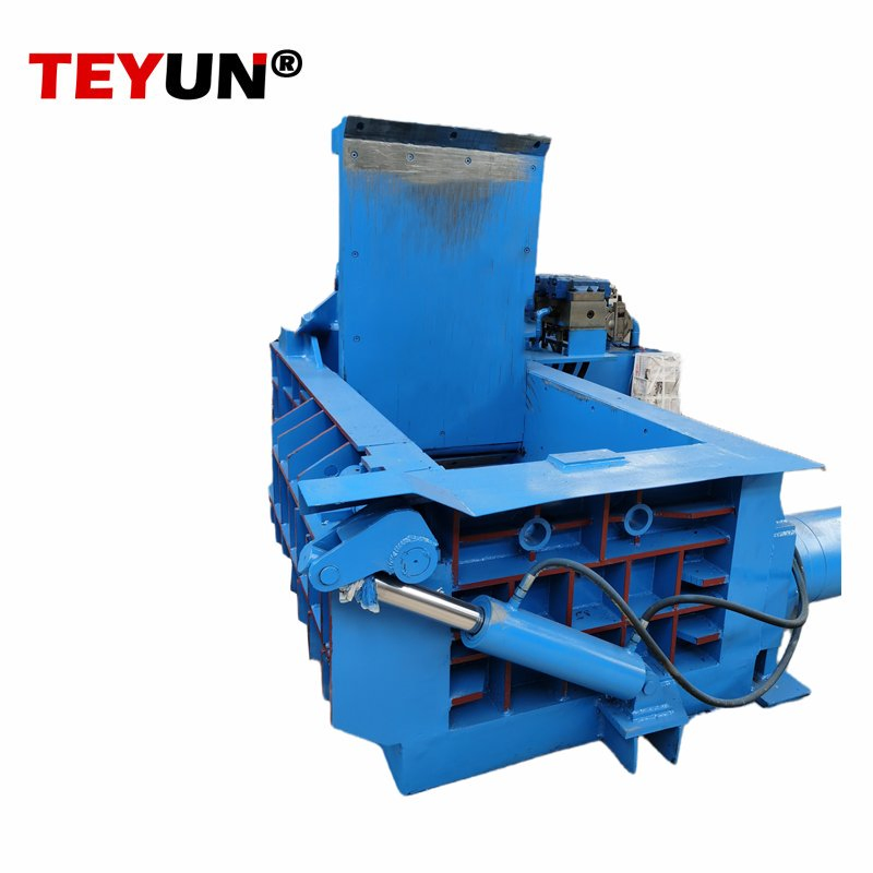 Pressa per balle in metallo da 1250 tonnellate per rottami metallici