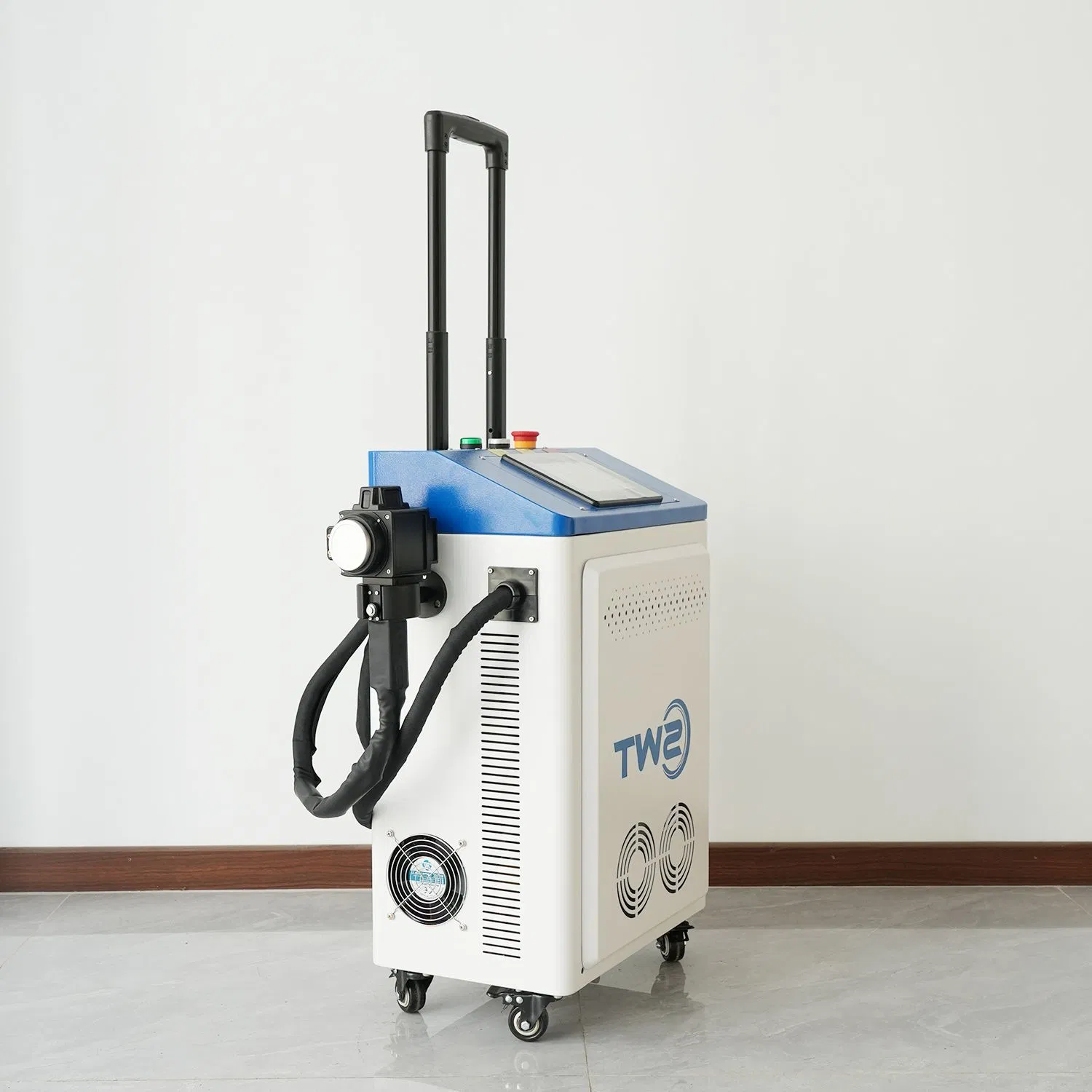 Handheld Portable 200W 300W Pulse Fiber Laser Cleaning Machine
