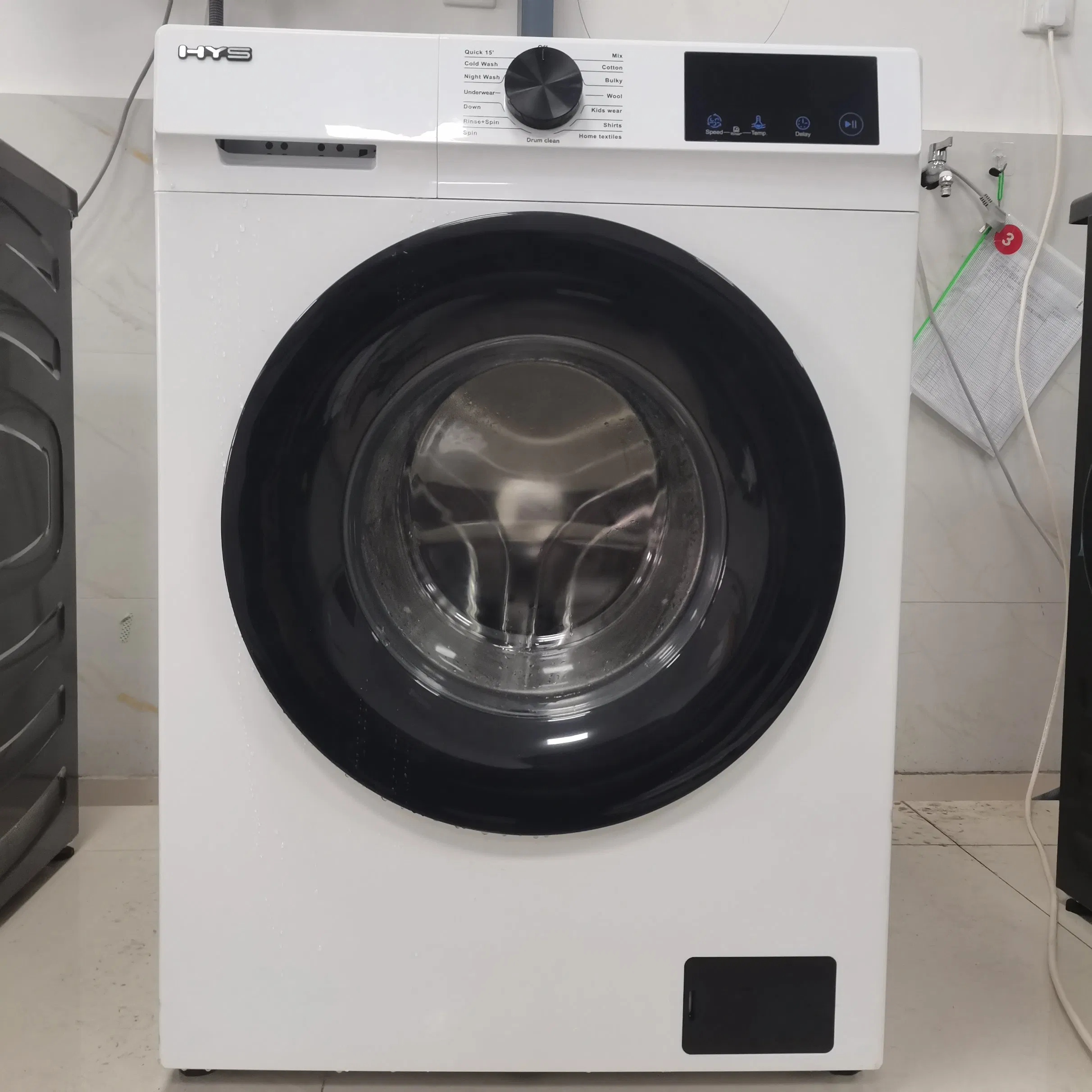 Hocheffiziente Frontlader-Waschmaschine mit intelligenten Funktionen
