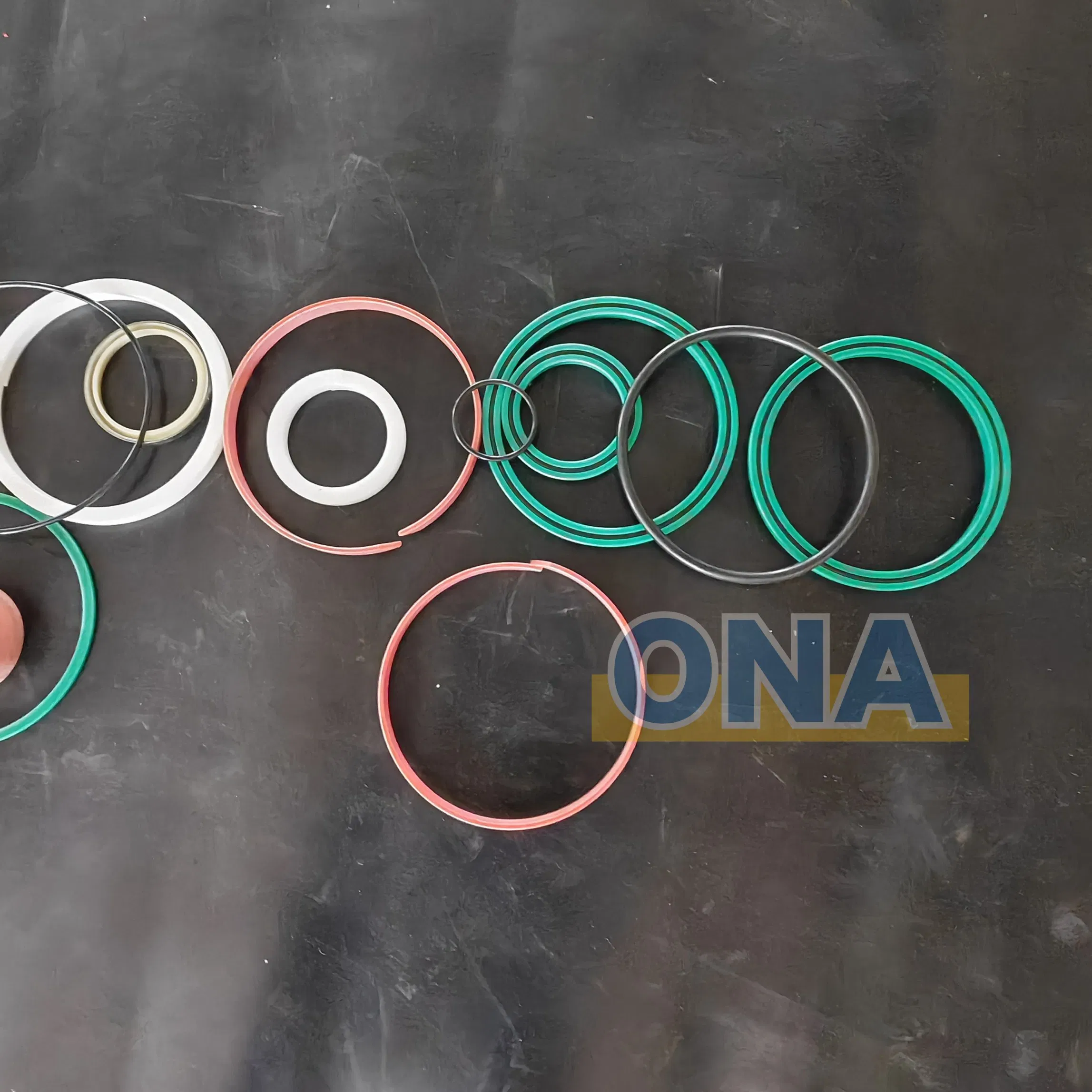 HP300 Cone Crusher Spare Parts Tramp Release Cylinder Seal Kit