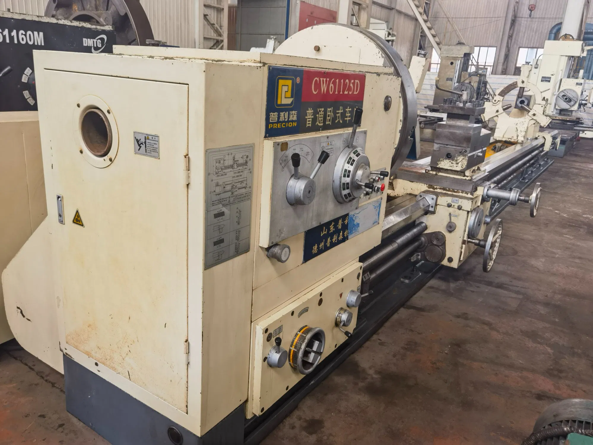 Gebrauchte CNC-Drehmaschine mit fortschrittlichen Funktionen