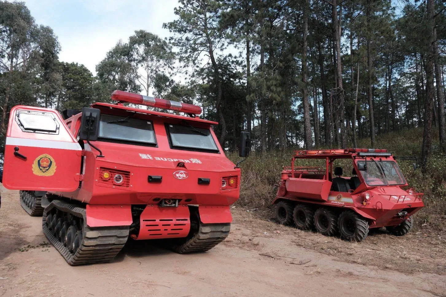 Articulated Robust Versatile Tracked Amphibious All-Terrain Vehicle