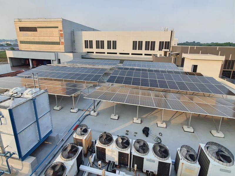 Solar PV Aluminum Mounting System for Concrete Flat Roof Installation