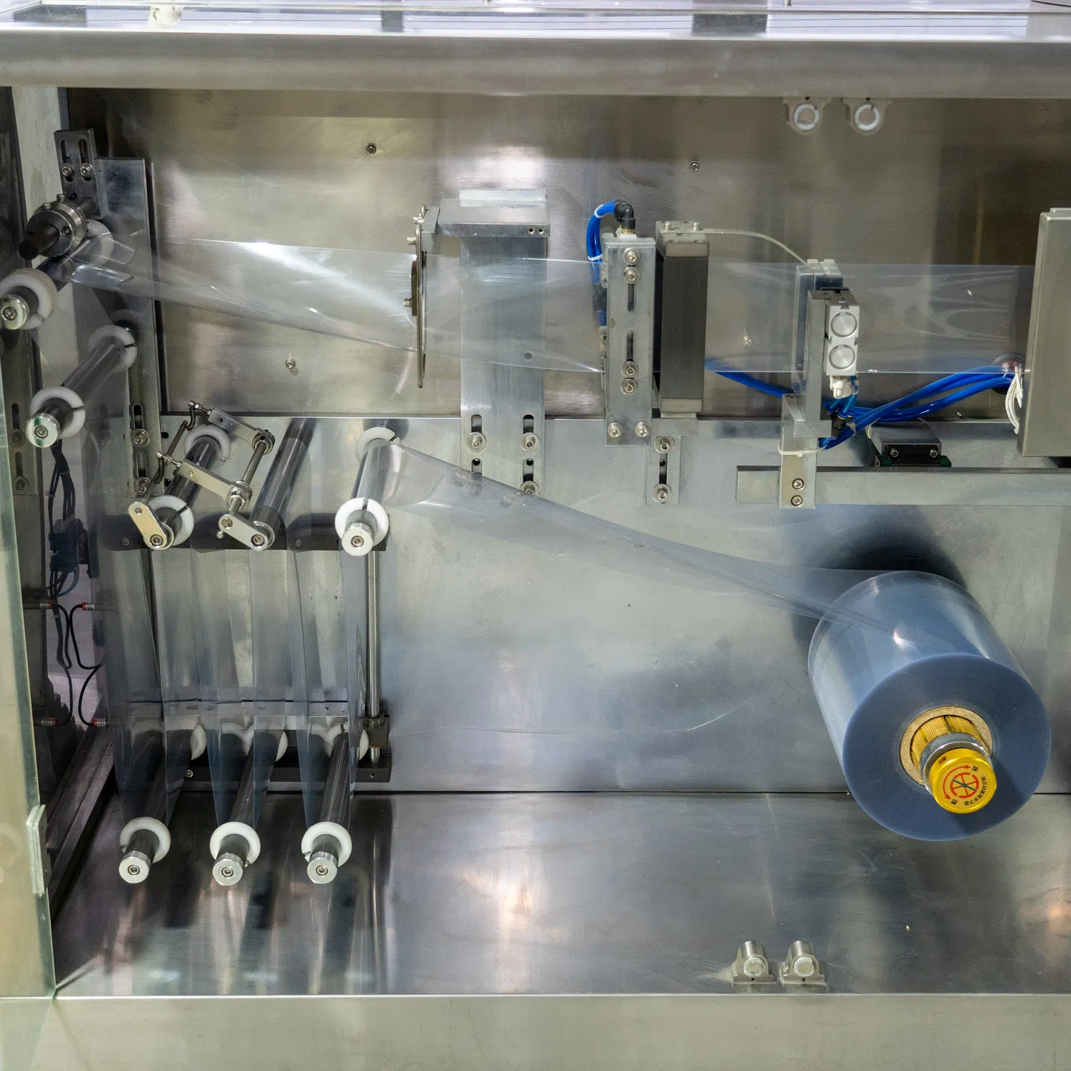 Versatile Liquid Packing Olive Oil Machine for Various Oils and Liquids