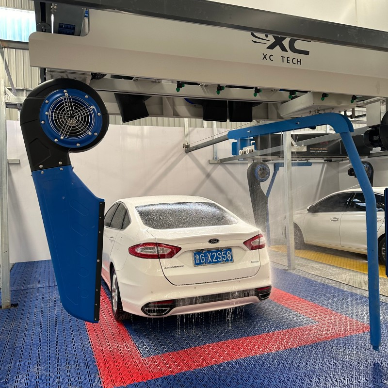 Máquina de lavado de autos automática sin contacto comercial duradera con bastidor antivibración y boquillas de alto flujo para operadores de flotas