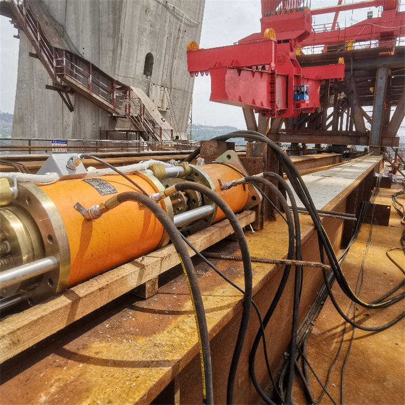 Electric Hydraulic Jack 100 Ton 250 Ton 200 Ton Post Tension
