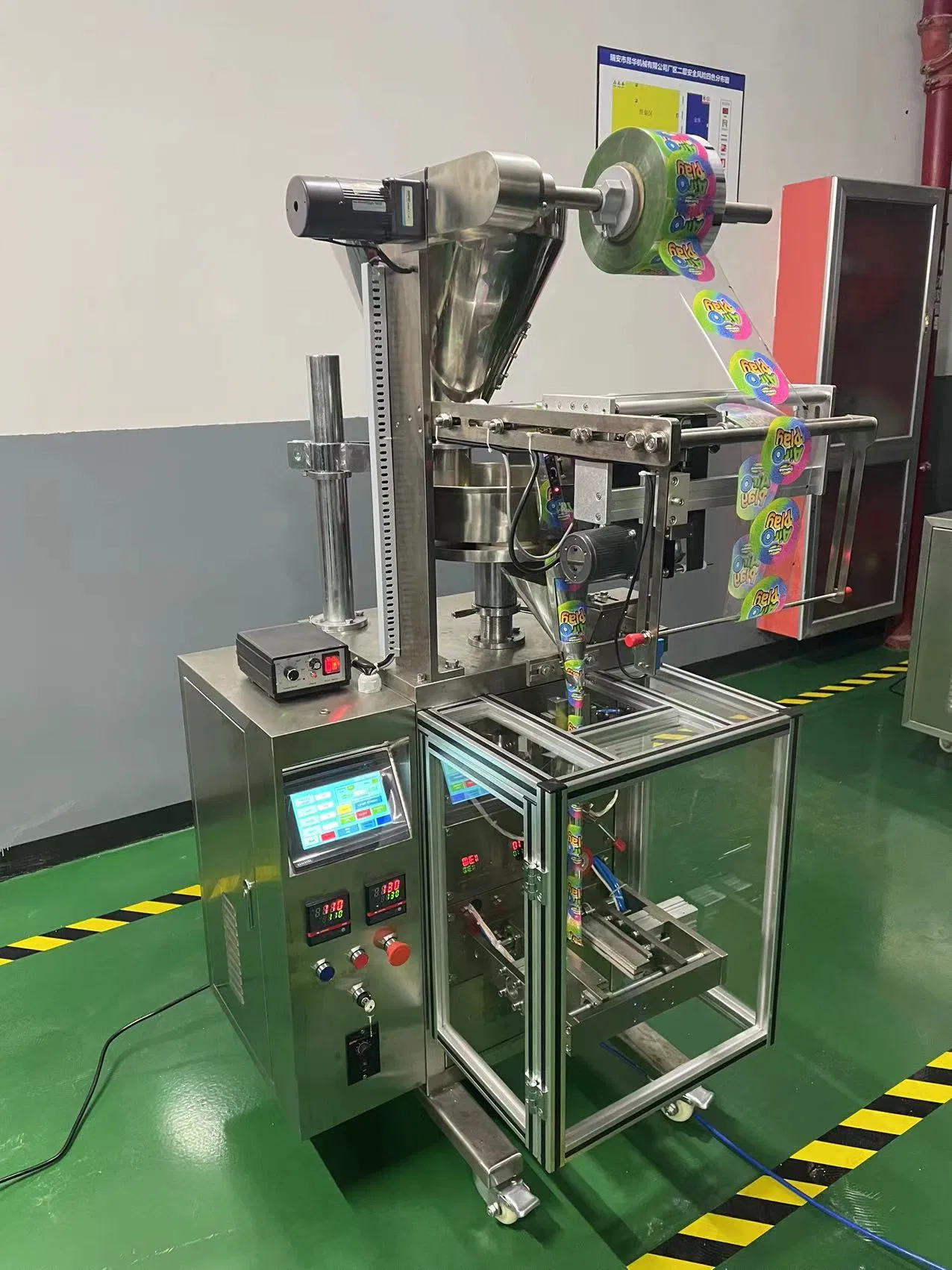 Macchina confezionatrice verticale completamente automatica (VFFS) per riso, cereali, frutta secca, snack e patatine