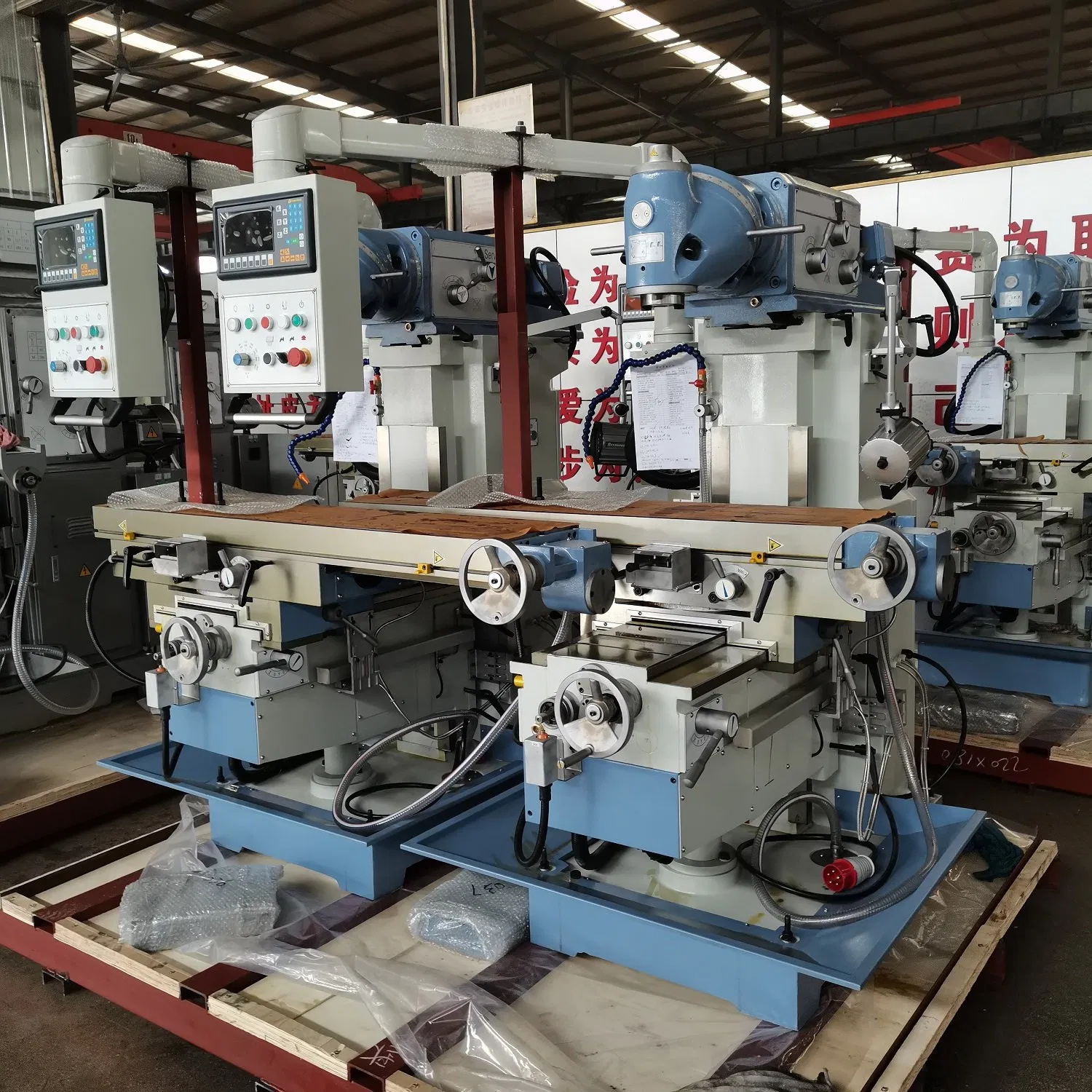 XL6230c Universal-Schwenkkopf-Fräsmaschine