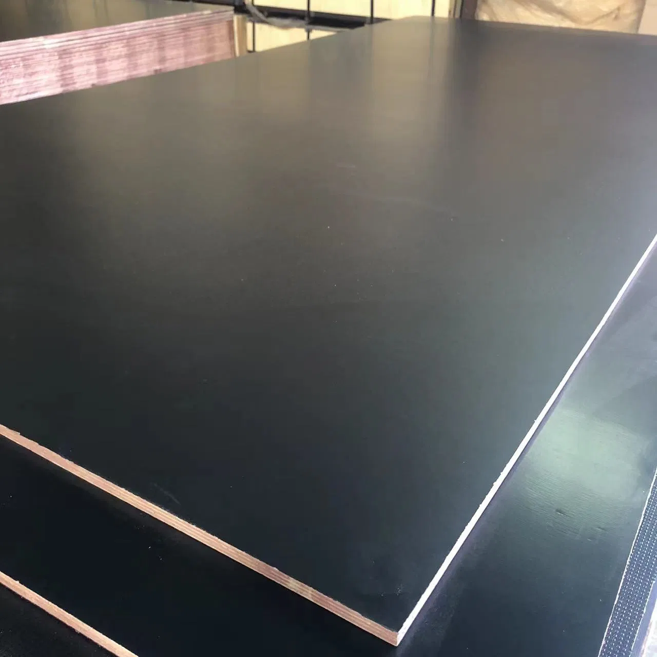 1220*2440*12mm Black/ Brown /Single Face Anti Slip Film Faced Plywood Poplar Hardwood Combi Core WBP Glue