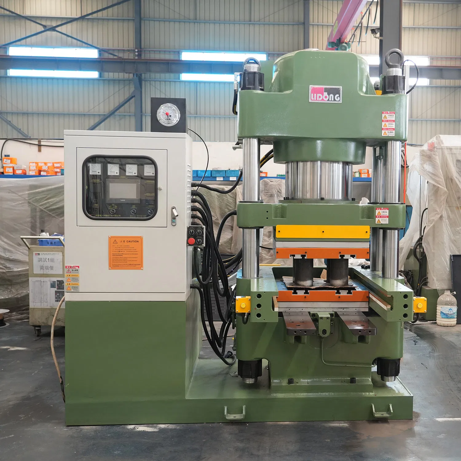 400 Tons High Precision Durable Hydraulic Press Brake Pad Machine