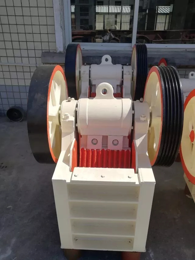 Piccolo frantoio a mascelle per mattoni PE 150*250, PE 200*300