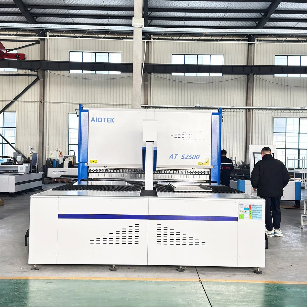 3200 Precision Sheet Metal Flexible Bending Center Panel Bender
