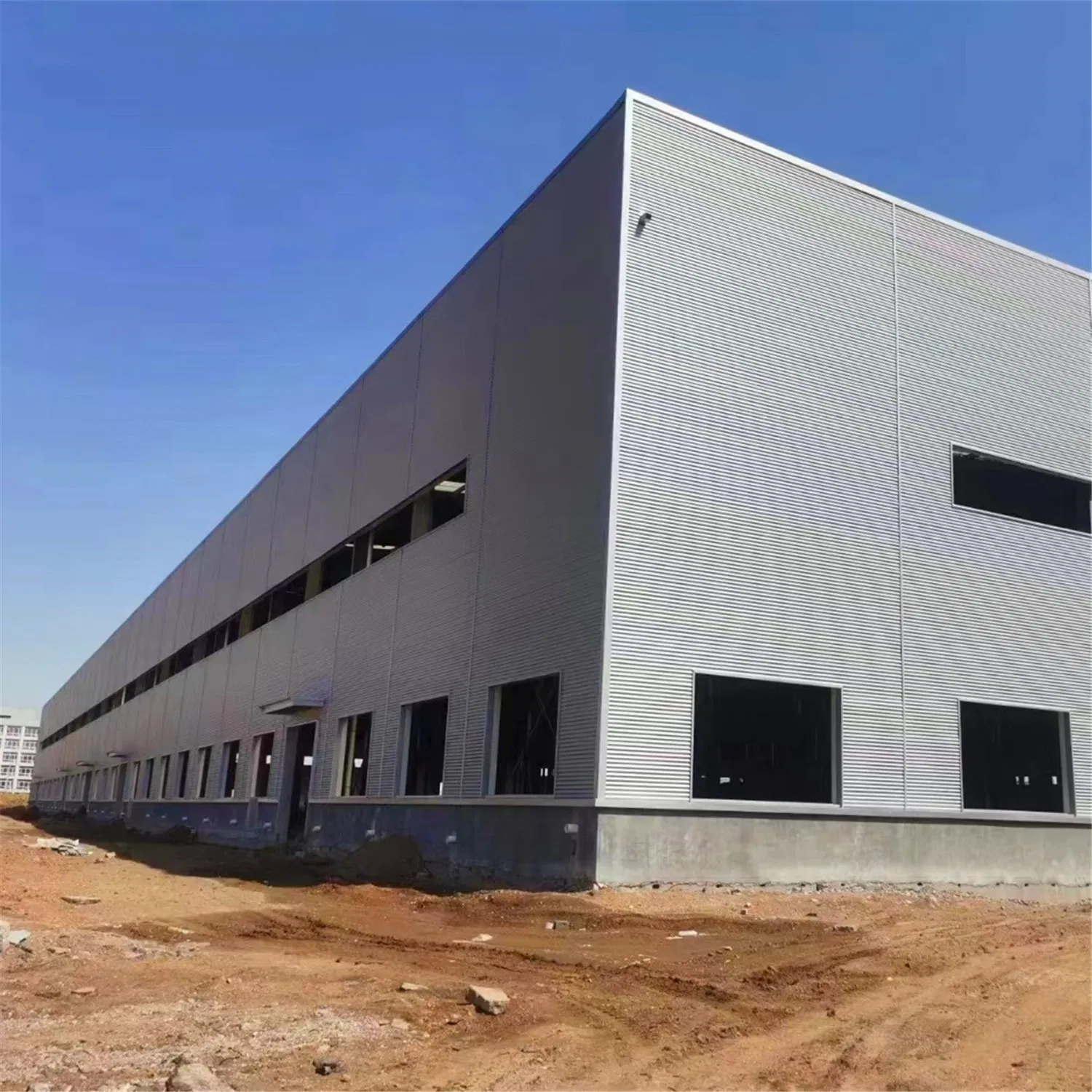 Prefab Portal Frame Steel Structure Factory Large Warehouse with Optional Insulation