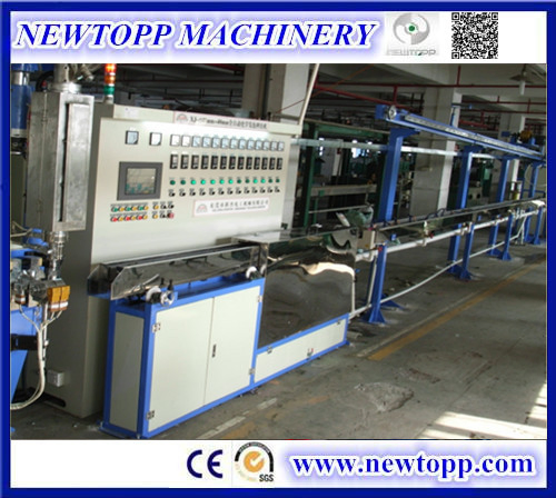 Doppelschichtige chemische Schäumungs-Co-Extrusions-Produktionslinie