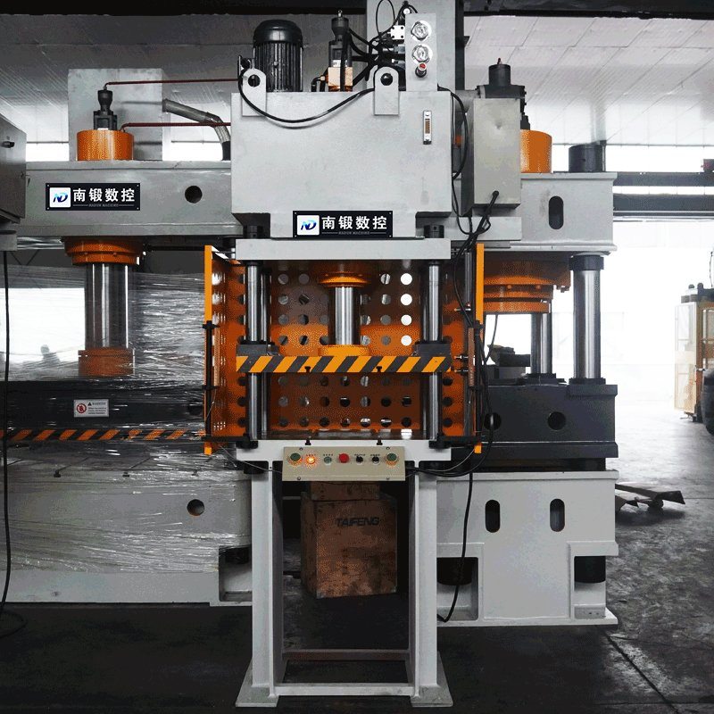 Pressa idraulica a freddo automatica cinese a 4 colonne per formatura acciaio da 50 t, 50 tonnellate