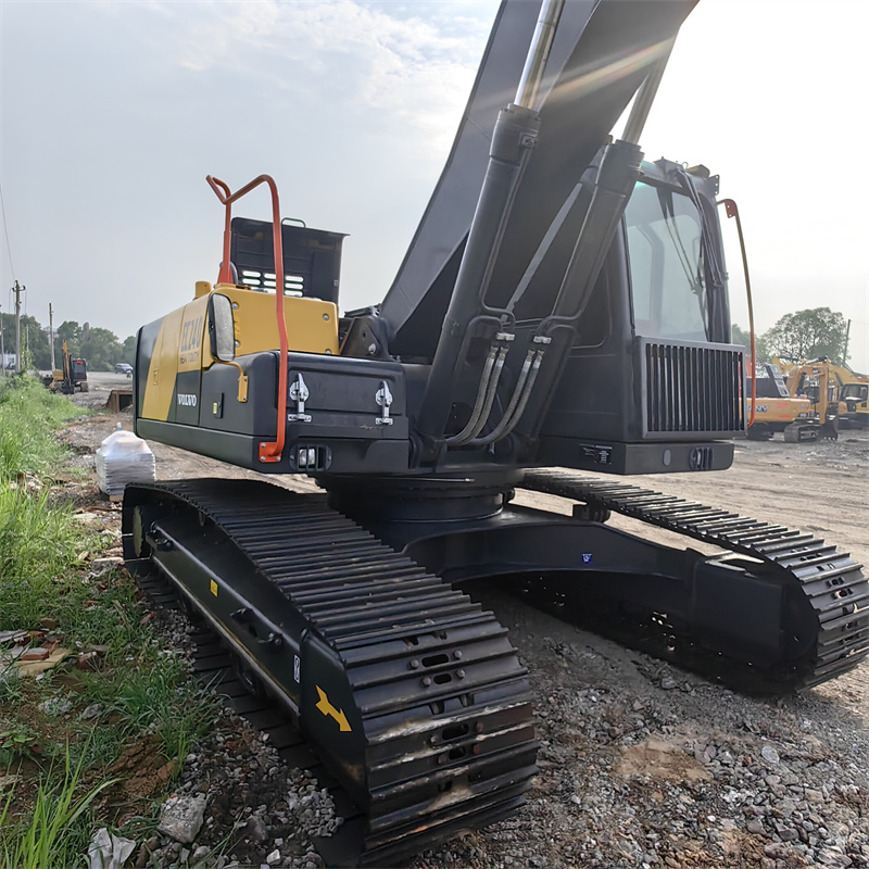 Volvo 240 excavatrice sur chenilles de 24 tonnes d'occasion