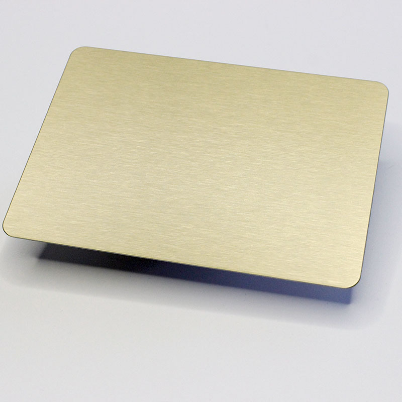 Lamiera in acciaio inossidabile 304 304L 316 316L con superficie sabbiata/rigata color oro per decorazione di soffitti e pareti di edifici