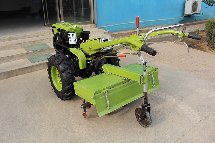 Electric Start Diesel Agricultural Farm Mini Hand Walking Tractors with Ridger