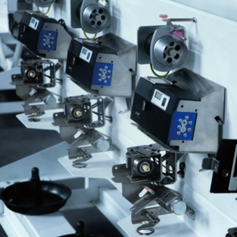 KC522B Machine automatique à enrouler le fil de broderie Enrouleur de fil de couture