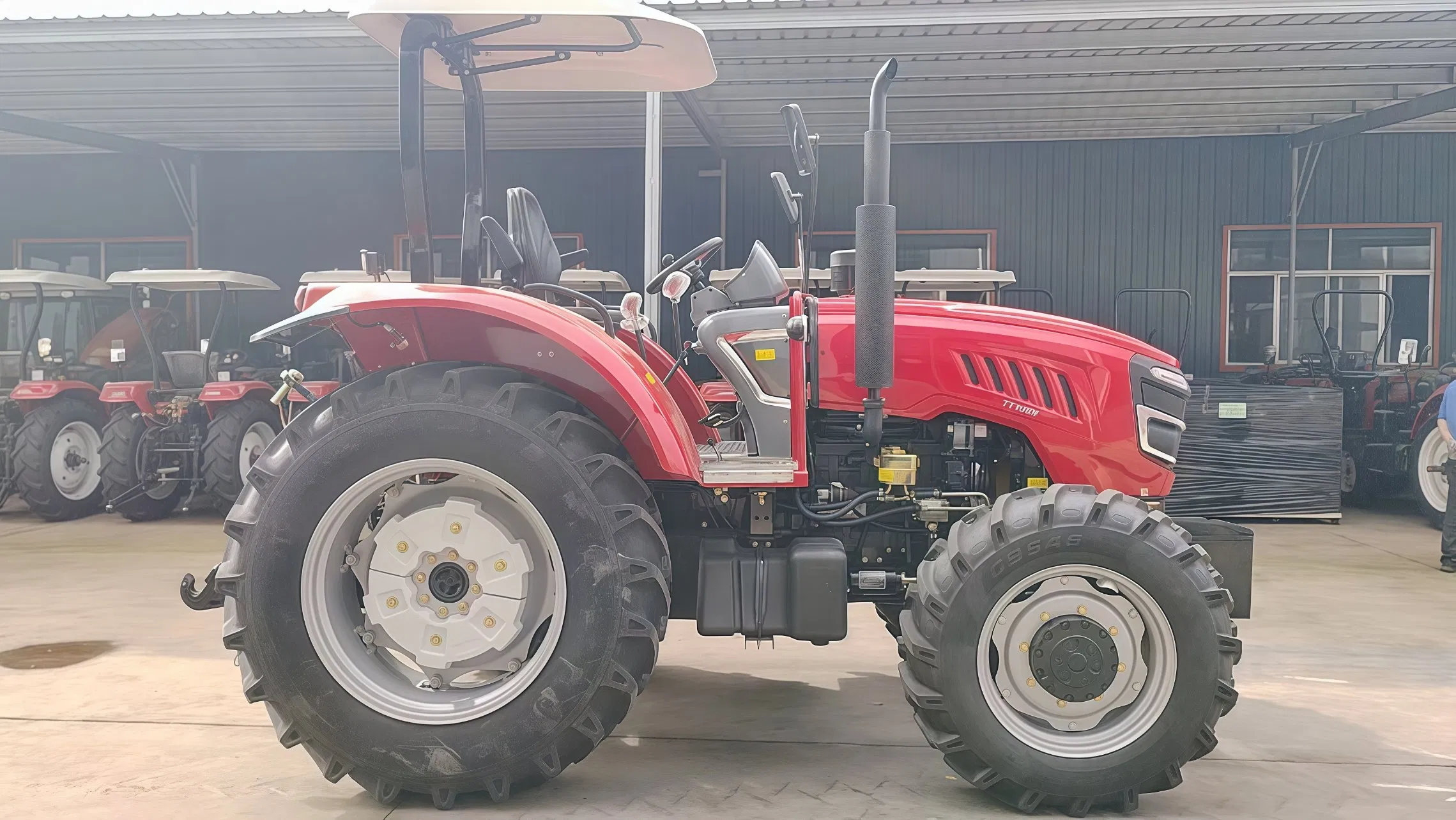 CE Certificated 80HP 4WD Diesel Engine Lawn Farm Tractor