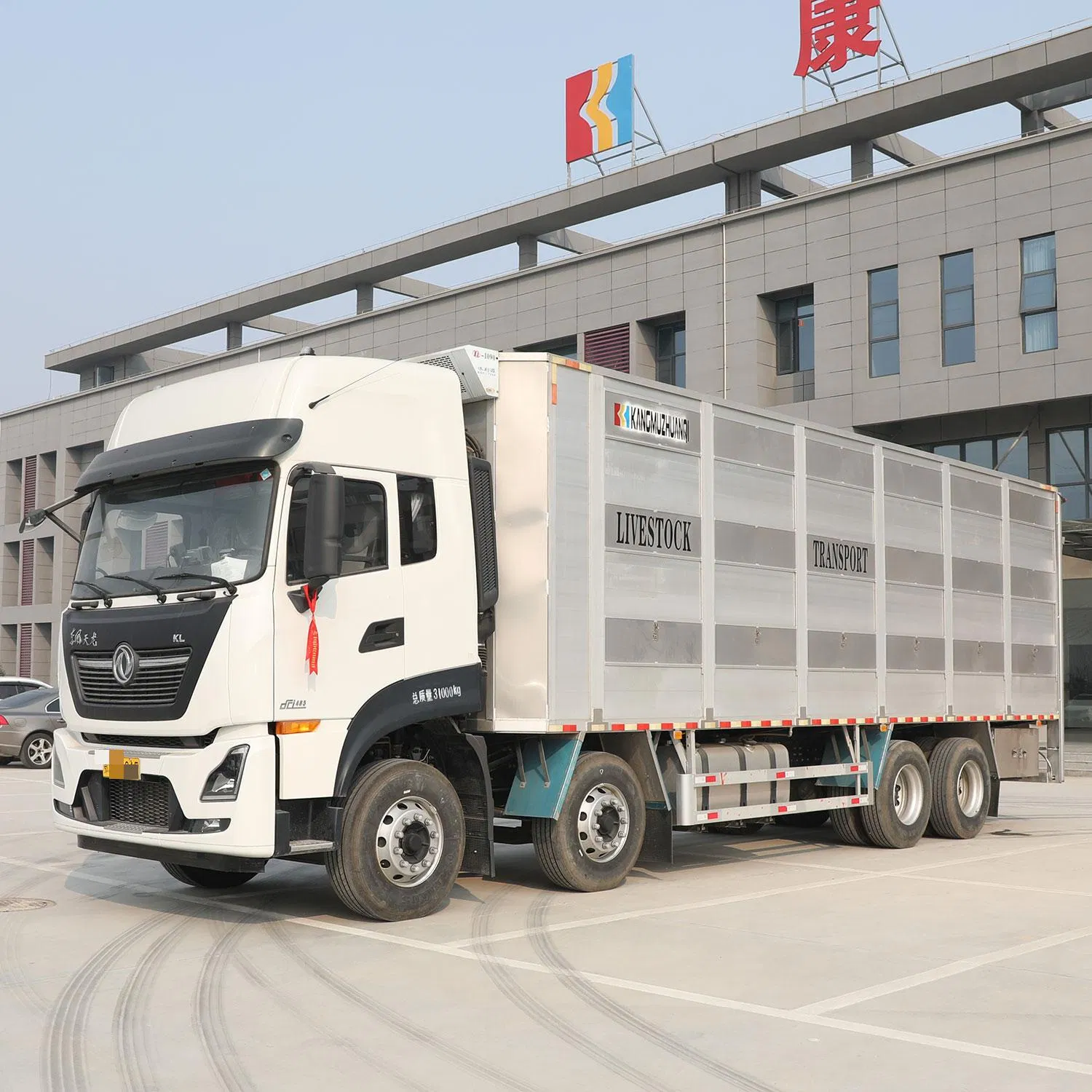 Isuz New Livestock Transport Truck for Chickens Pigs Sheeps