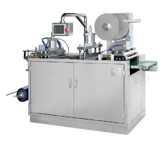 Machine de thermoformage de couvercles de gobelets en plastique