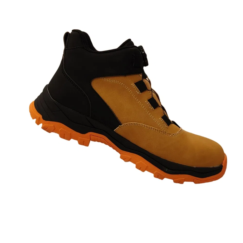 Stivali antinfortunistici Wolf Warrior 73 con suola in gomma, anti-schiacciamento, anti-perforazione, 6 kV
