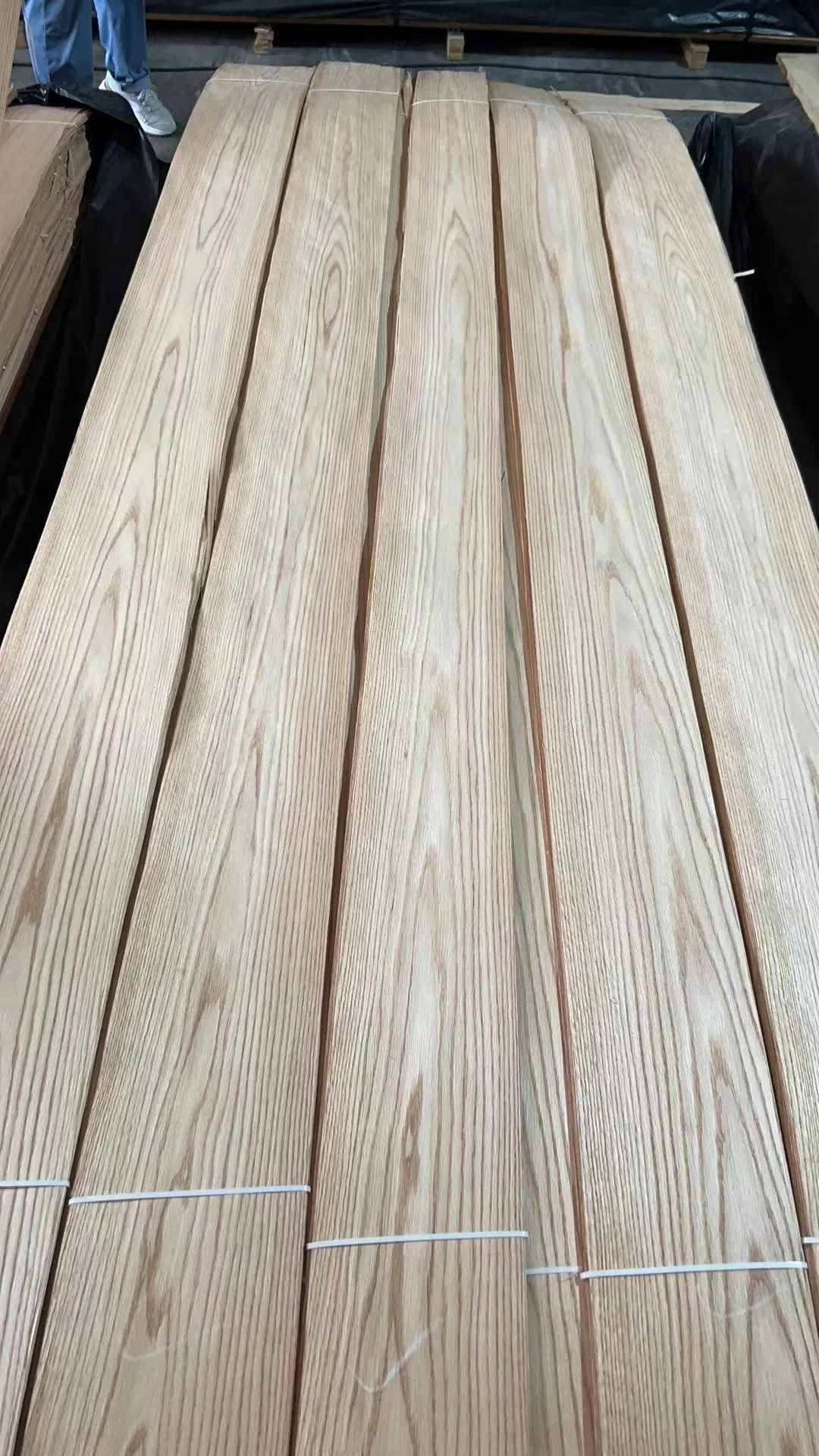 Natural Wood Veneer for Bedroom Cabinet Table Furniture