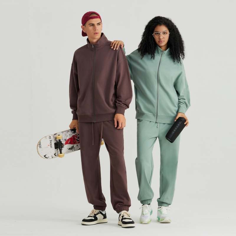 Modern Men's Zip-up Hoodie for Stylish Everyday and Office Wear