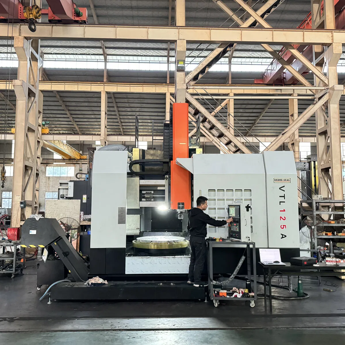 Tour vertical CNC monocolonne Vtl125A conception structurelle entièrement nouvelle