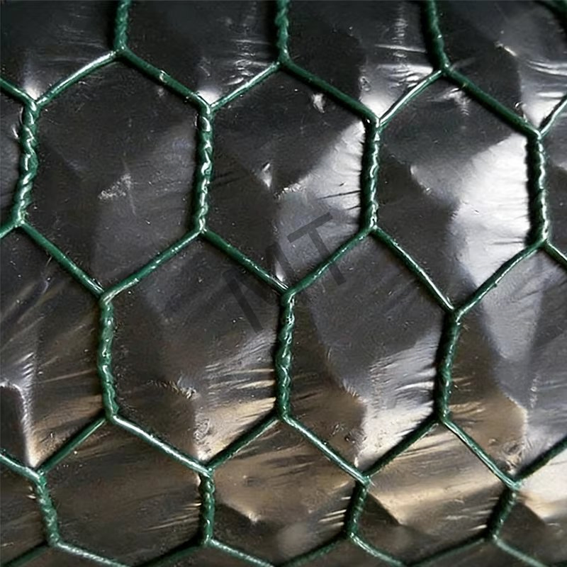 Hexagonal Wire Mesh Normal Twist / Reverse Twist Galvanized Zinc Coated PVC Coated