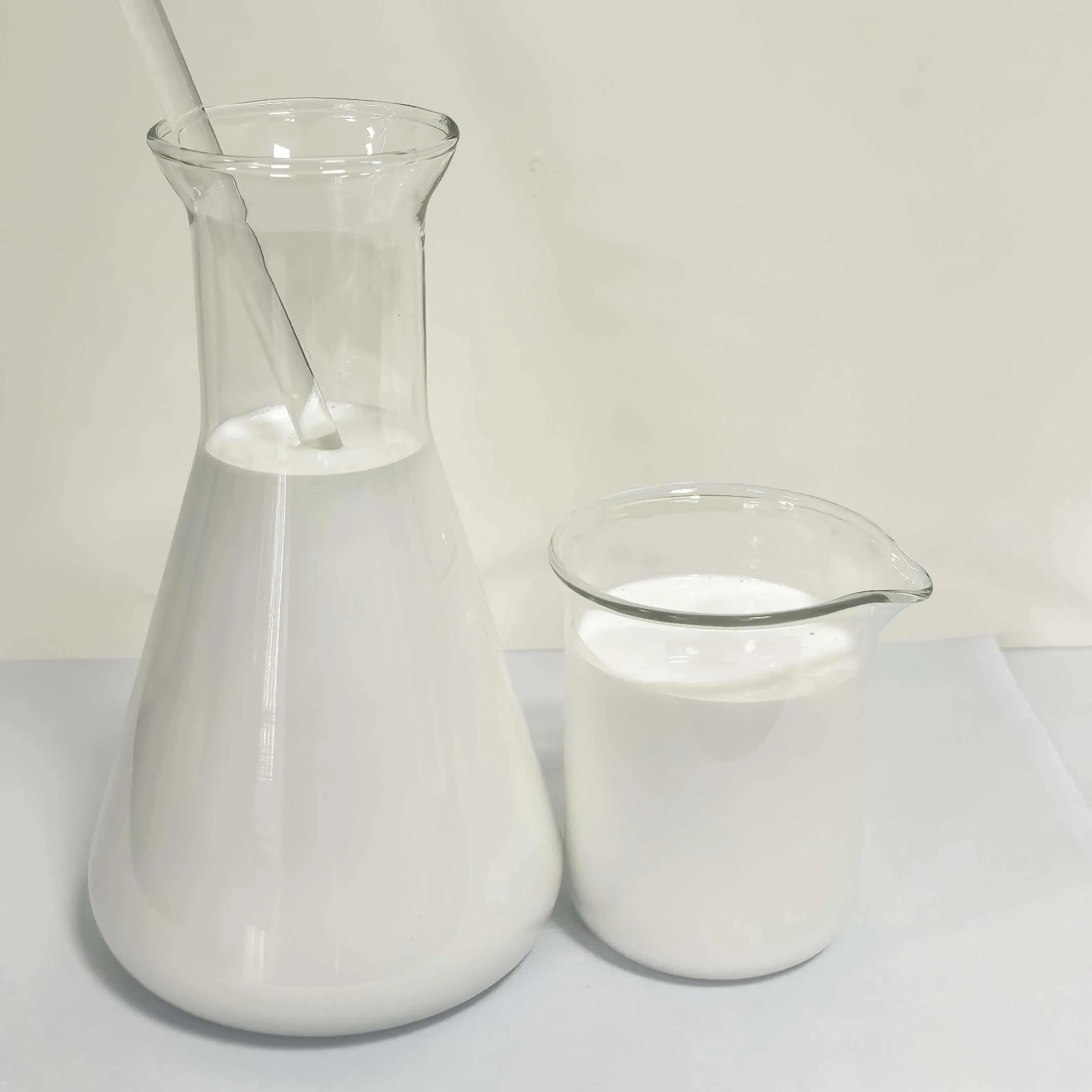 Zinkstearat-Emulsion (CAS 557-05-1) Hochdisperses wasserbasiertes Schmiermittel für Kunststoffe