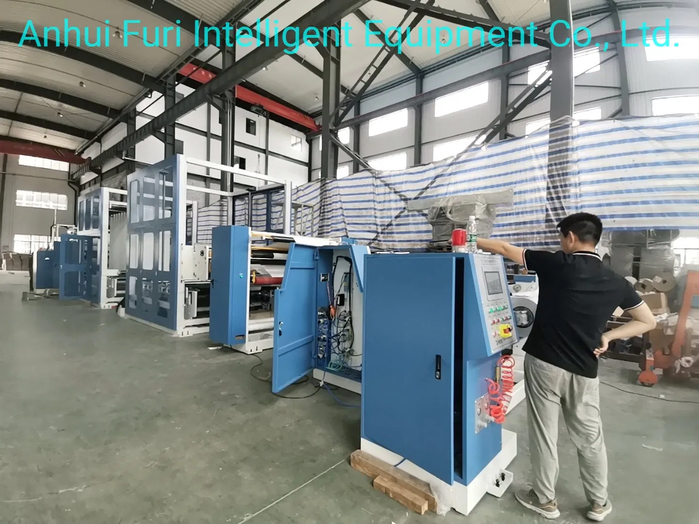 Linea di produzione intelligente EVA / PE per riavvolgimento e svolgimento