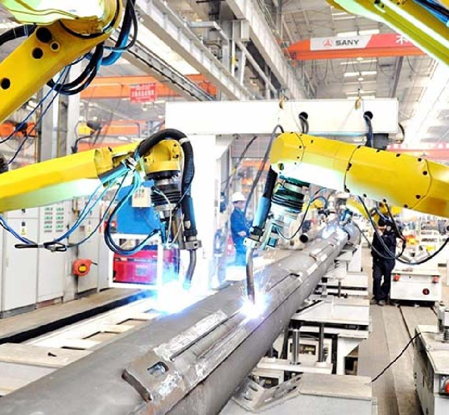 Linea di produzione per la saldatura di travi a H Robot di saldatura automatico e trasporto/caricamento materiale