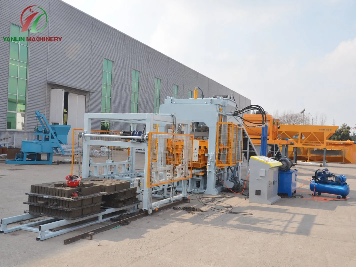Qt4-15 Automatic Cement Block Machine for Building Material Cement Brick Factory