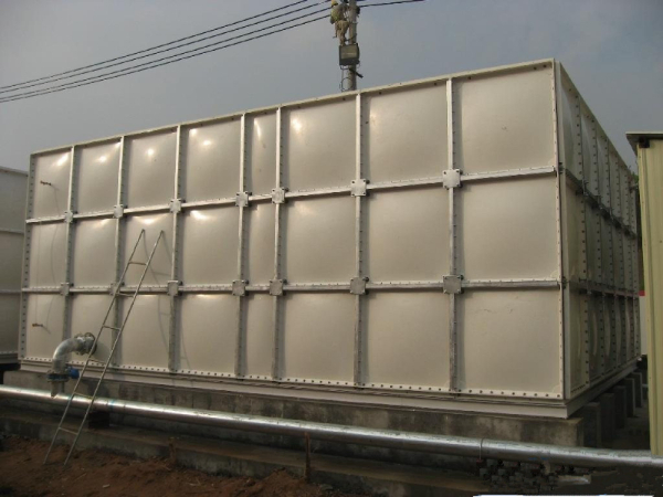 Serbatoi d'acqua modulari combinati in FRP/GRP/SMC per uso potabile