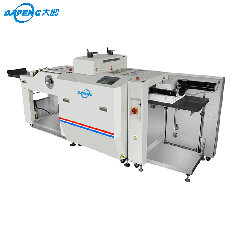 Macchina automatica da taglio a fustella rotativa per adesivi ed etichette