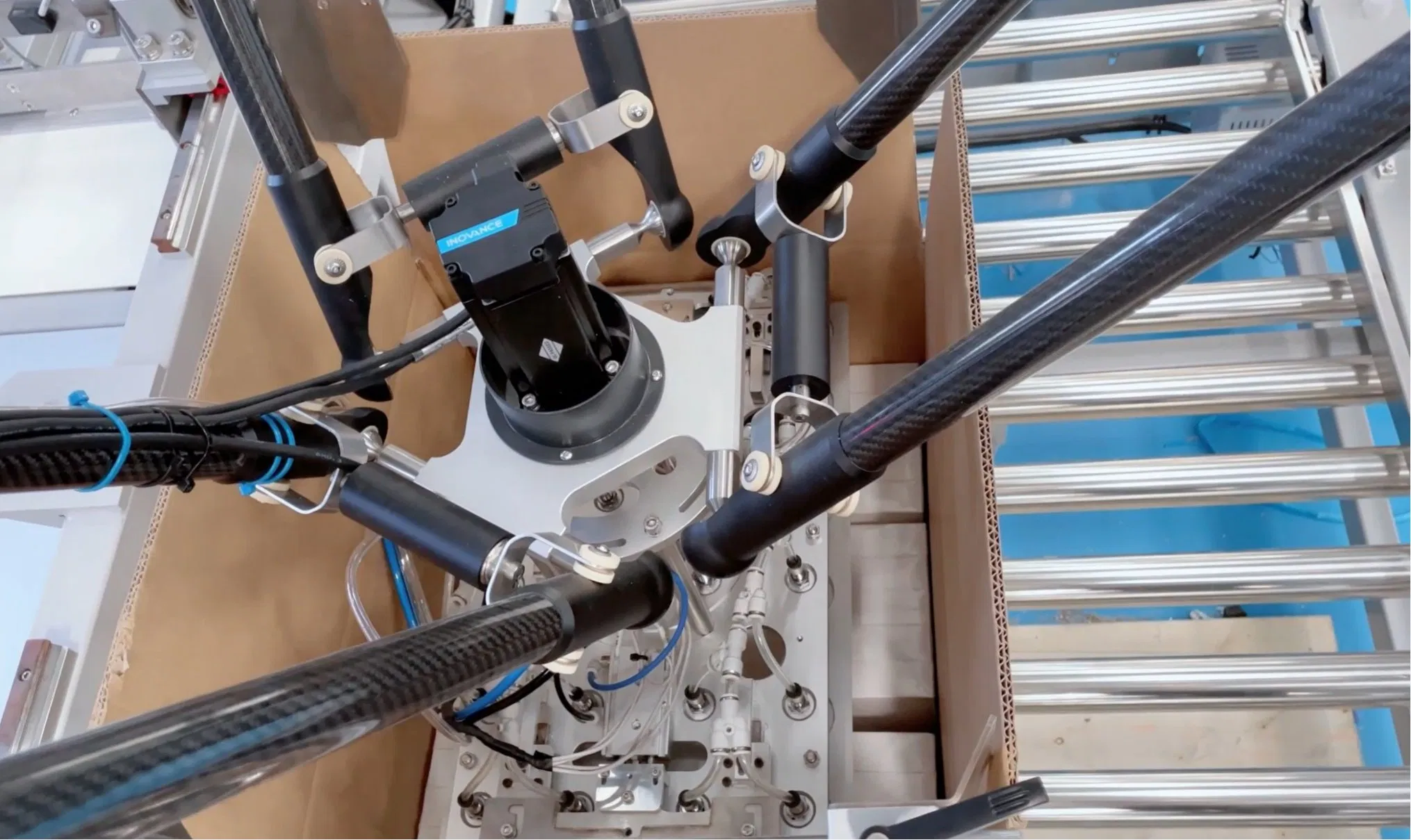 High-Speed Bottle Can Carbon-Fiber Packing Arm Precision-Grip Delta Robot Case Packer